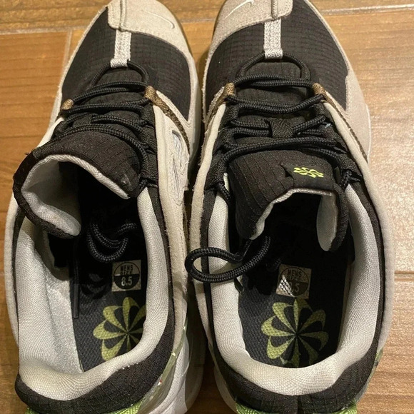 *LIKE NEW* NIKE FREE TERRA VISTA NN (Next Nature Trail) Sneakers Size W10/M8.5 - Picture 4 of 5